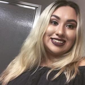 Meet your Posher, Noemi